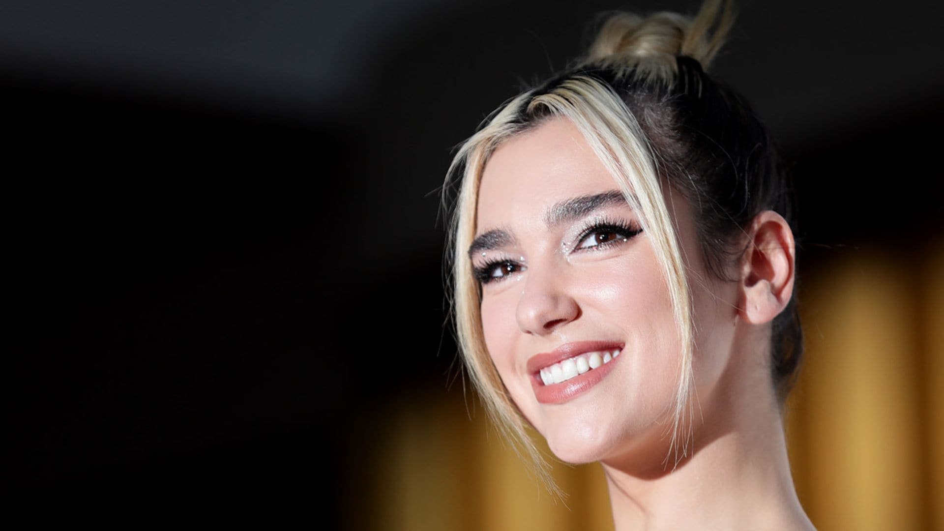 La foto viral que confirma el salto al cine de la cantante Dua Lipa