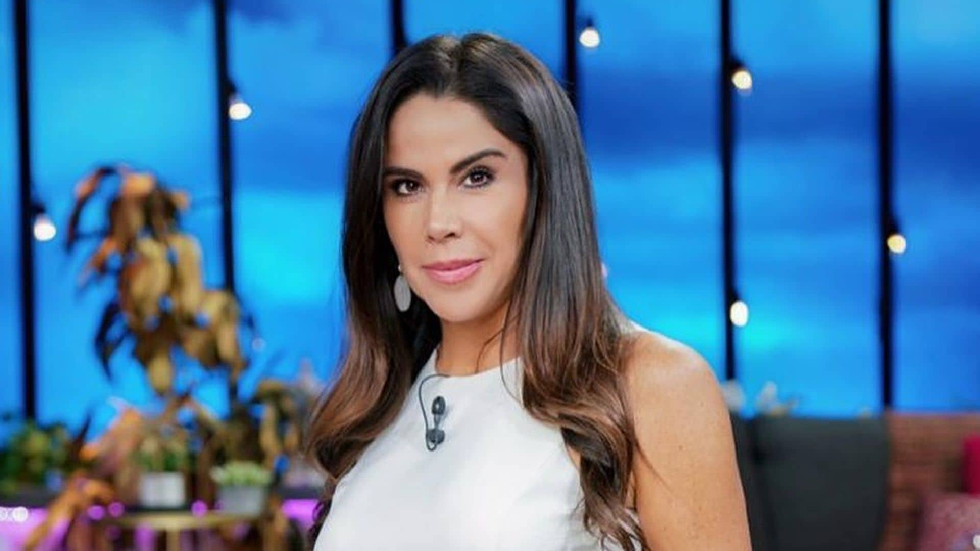 Entre lágrimas, Paola Rojas recuerda los últimos días de Verónica Toussaint: 'La vi luchar'