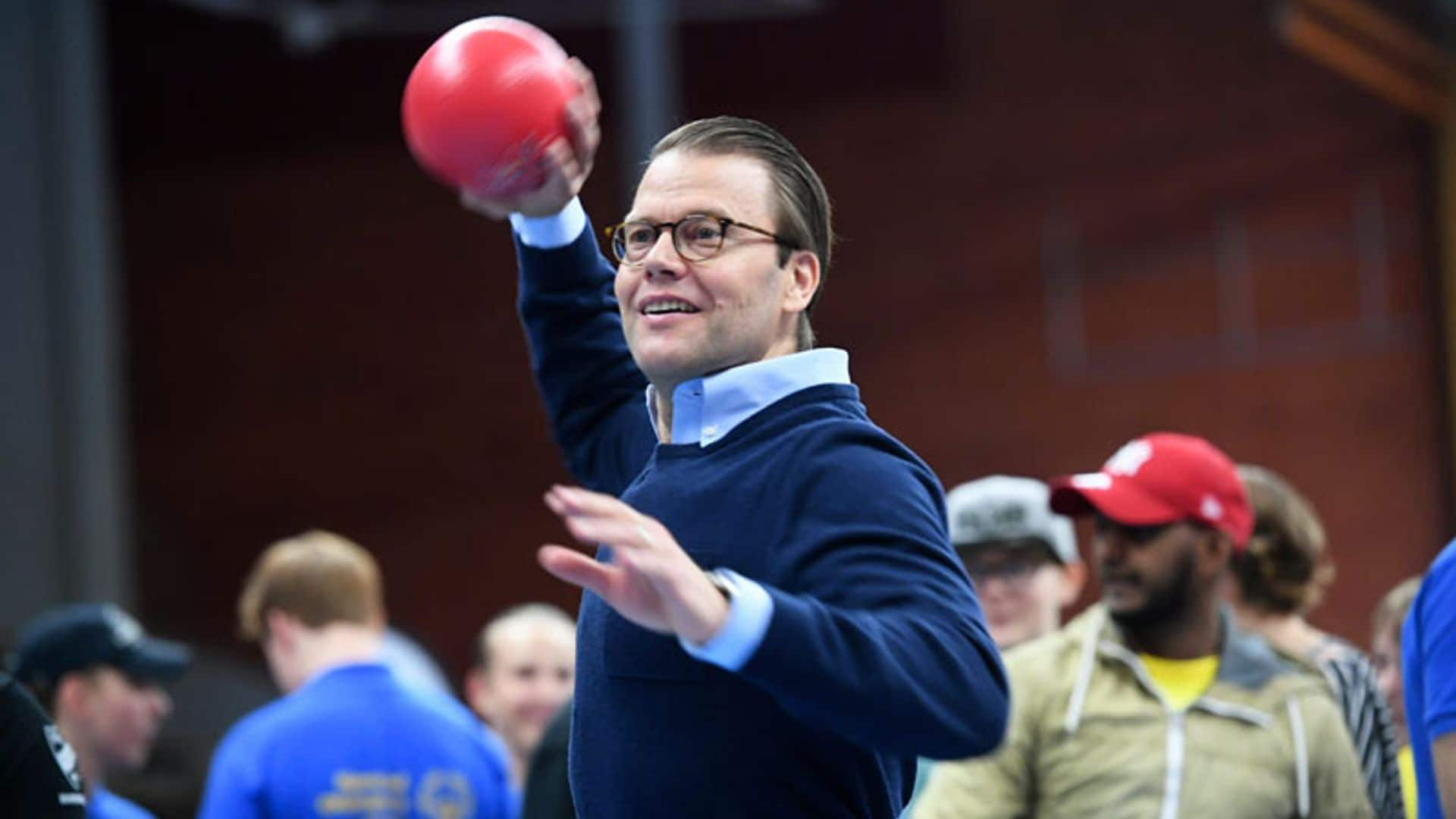 Daniel de Suecia, un príncipe que se atreve con todos los deportes