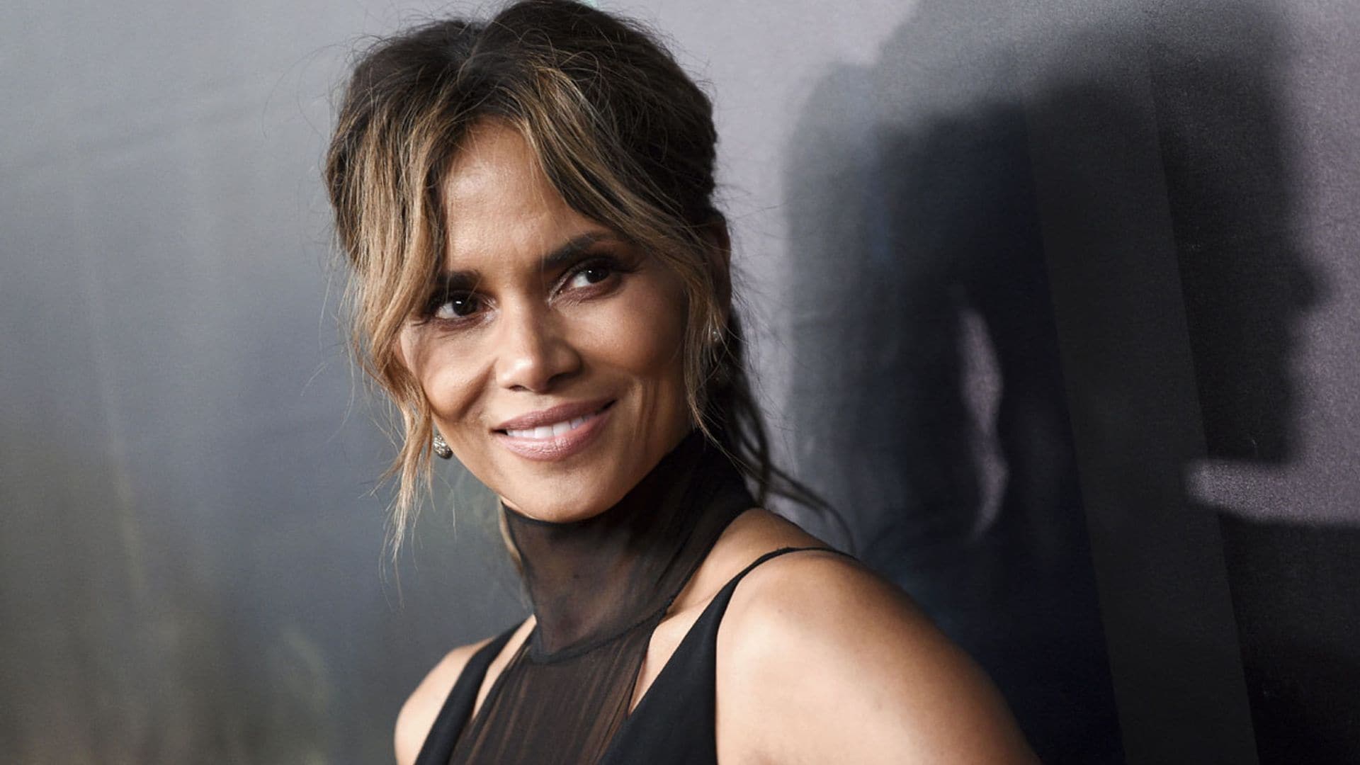 Halle Berry cumple su meta: conseguir unos abdominales de infarto