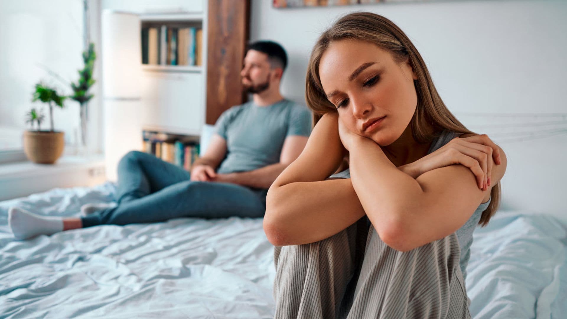 Estos 9 consejos te ayudarán si vives una relación marcada por los celos