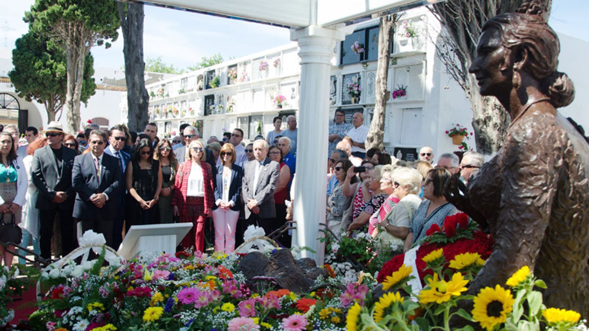 La familia de Rocío Jurado casi al completo se reúne en Chipiona para recordarla en el décimo aniversario de su muerte