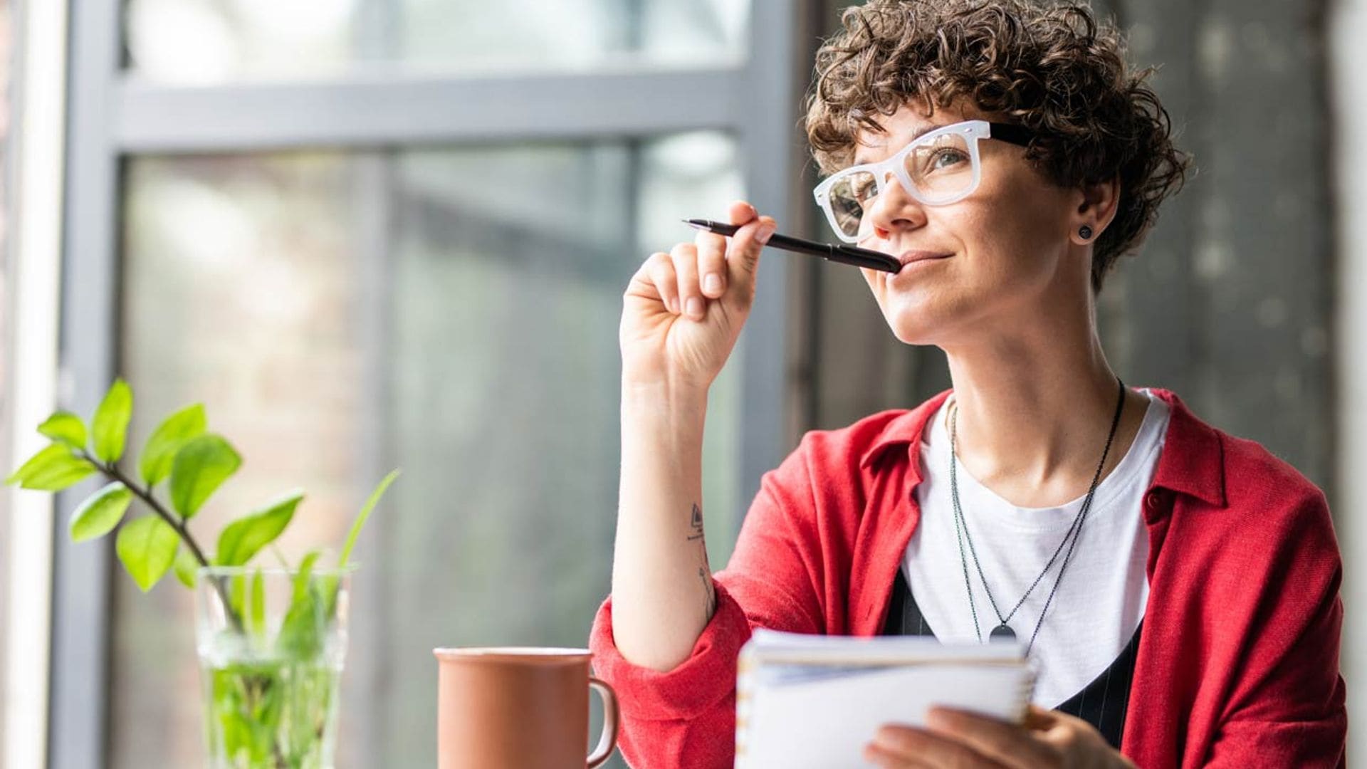 Cómo encontrar el límite entre la autocrítica positiva y aquella que nos puede hacer daño