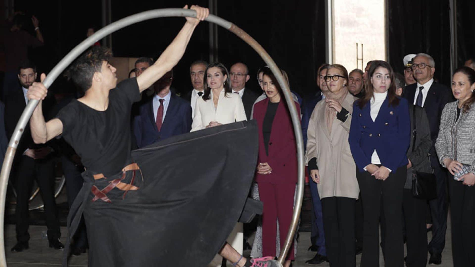 El espíritu circense conquista a doña Letizia en un centro de reinserción juvenil