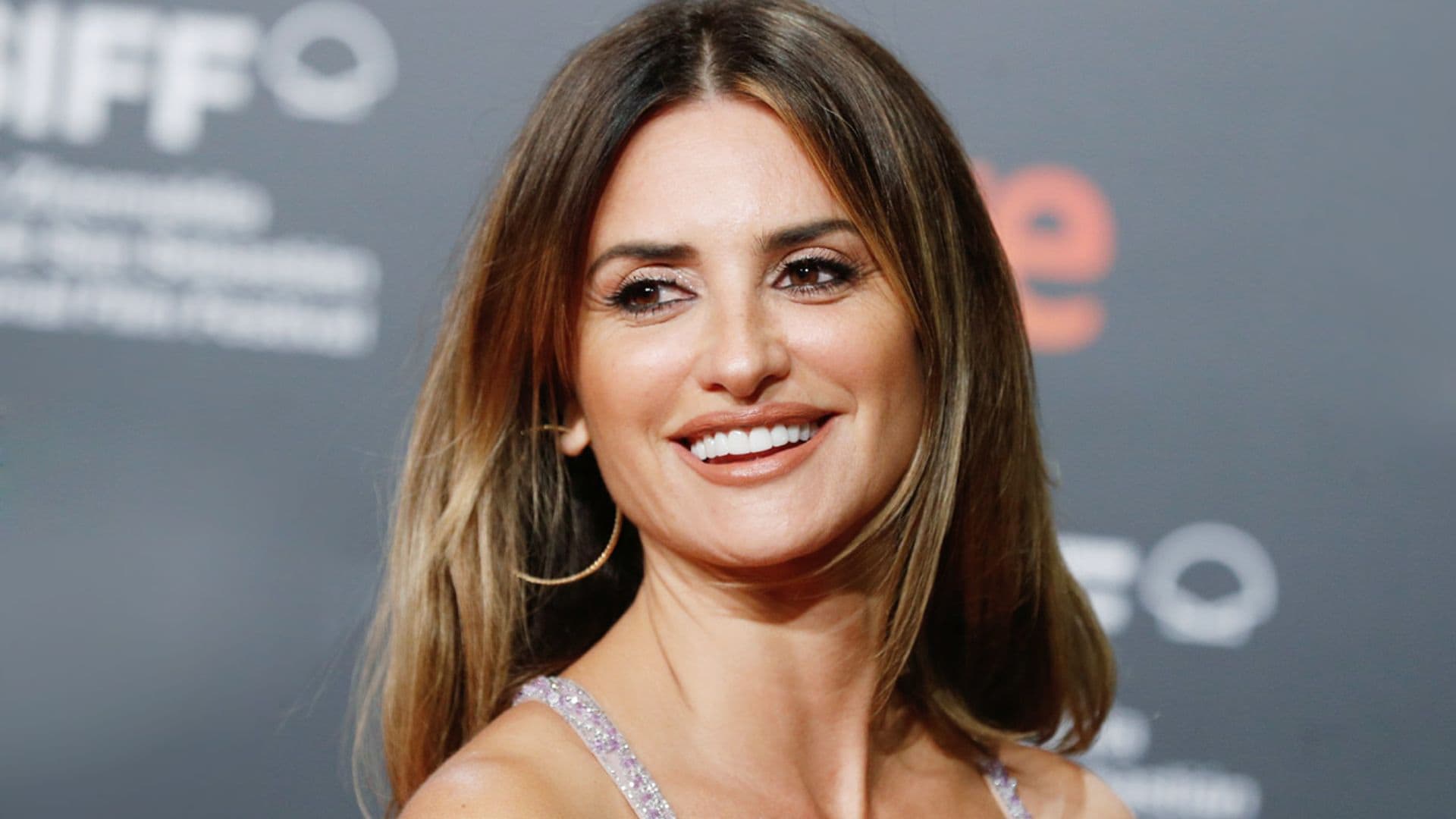 Los expertos analizan las claves del 'long bob' rejuvenecedor de Penélope Cruz