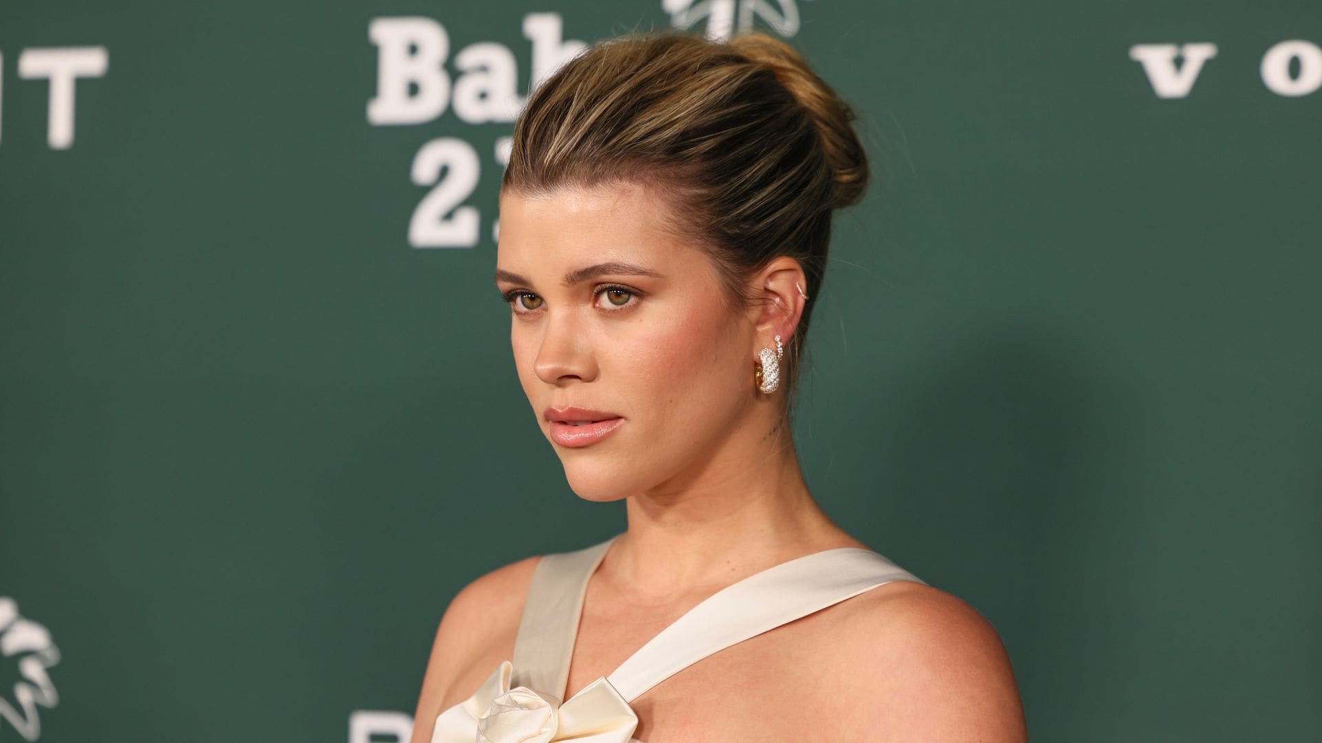 El 'momento tocador' de Sofia Richie con su hija antes de lucir el moño más elegante