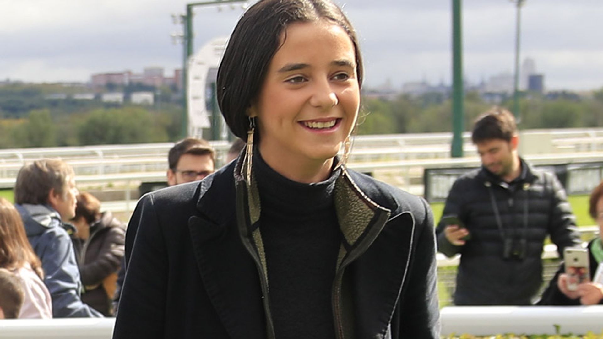 Victoria Federica, toda una experta en reciclar los pantalones blancos