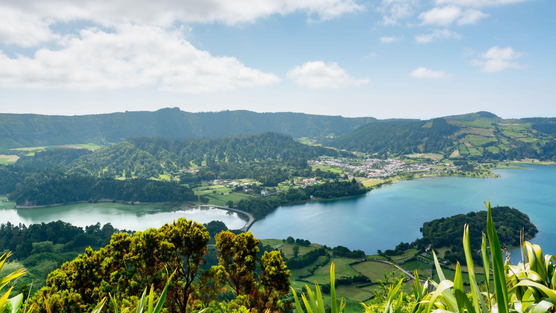 Mirador de los lagos de Sete Cidades, isla de Sao Miguel, Azores.