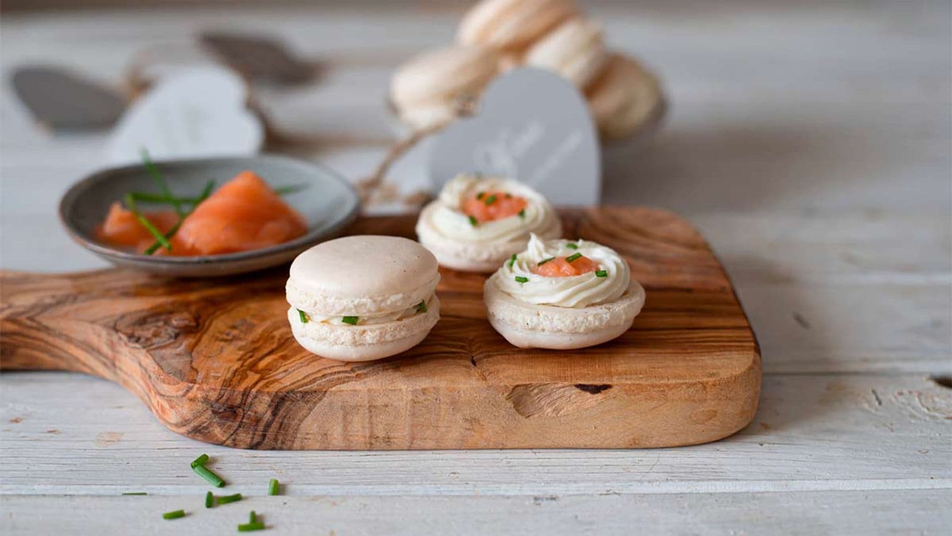 'Macarons' con crema de roquefort y salmón