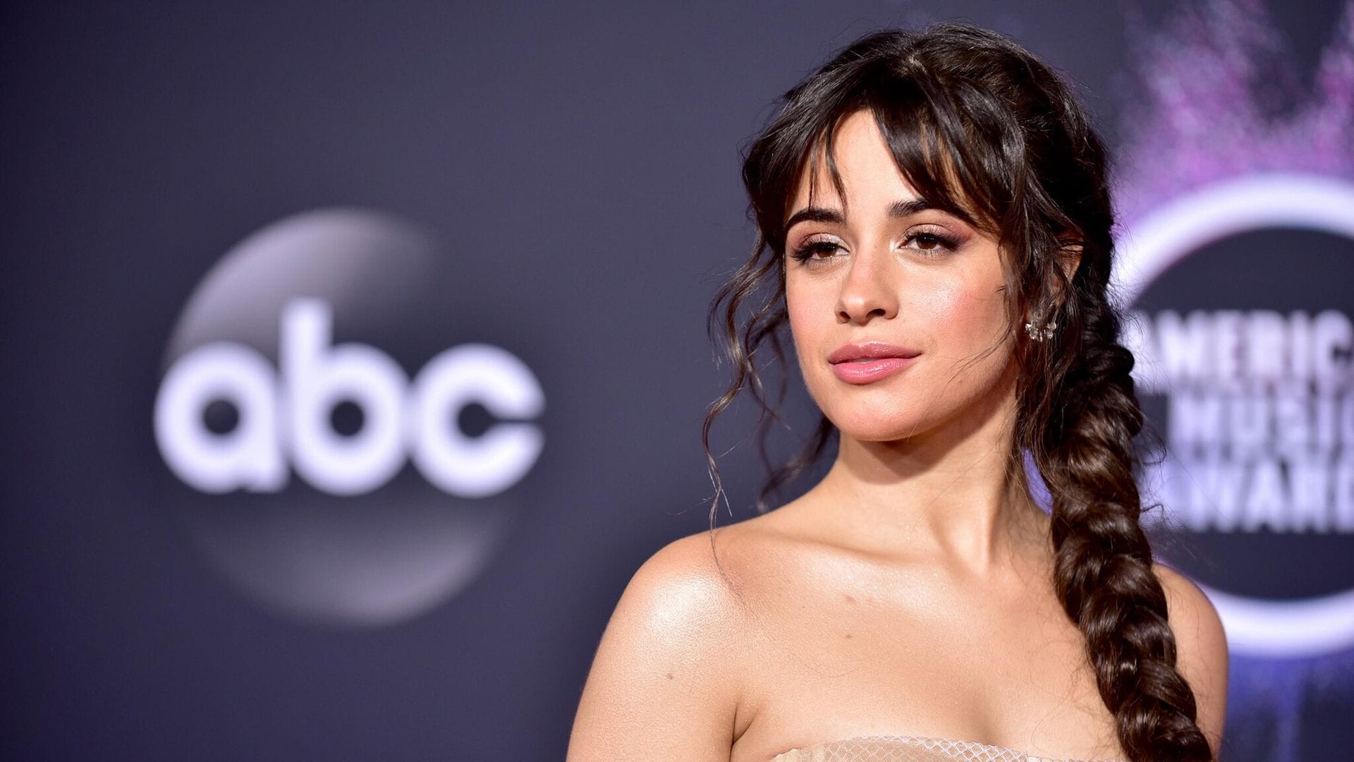 Camila Cabello confiesa que 'robó' algo del palacio de Kensingston