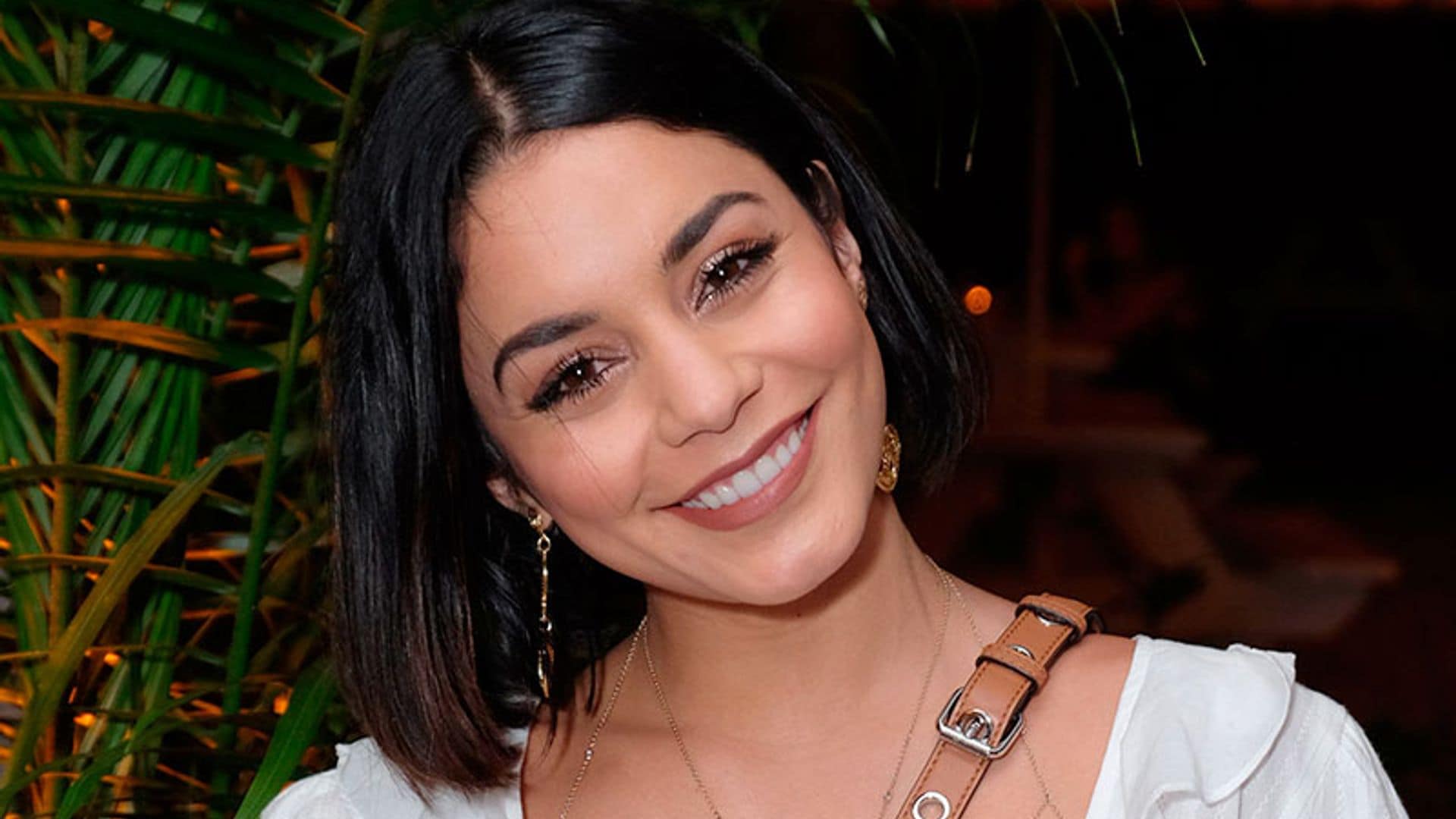 El exclusivo ‘tote bag’ de Vanessa Hudgens que la tiene ‘ciega de amor’