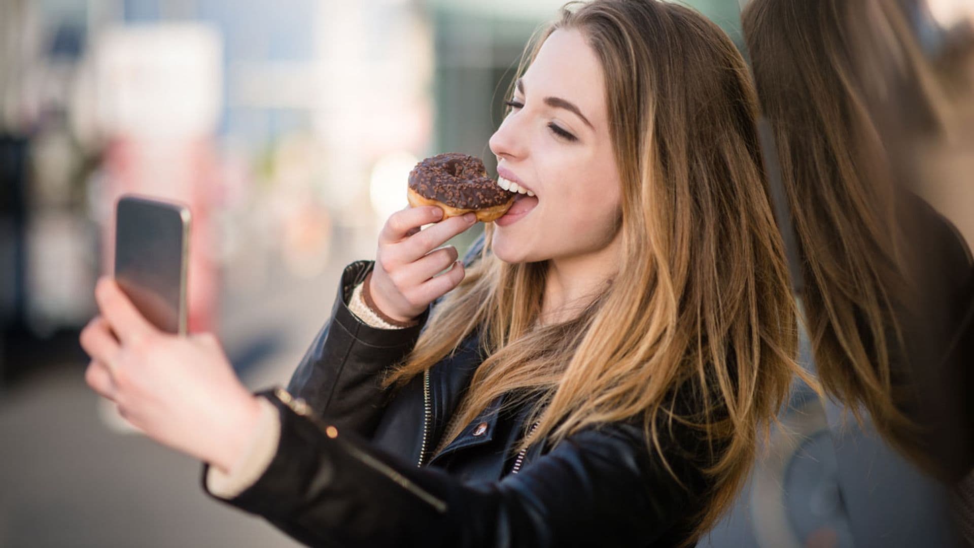 Menos azúcar en tus comidas: apunta estos consejos prácticos para limitar su consumo