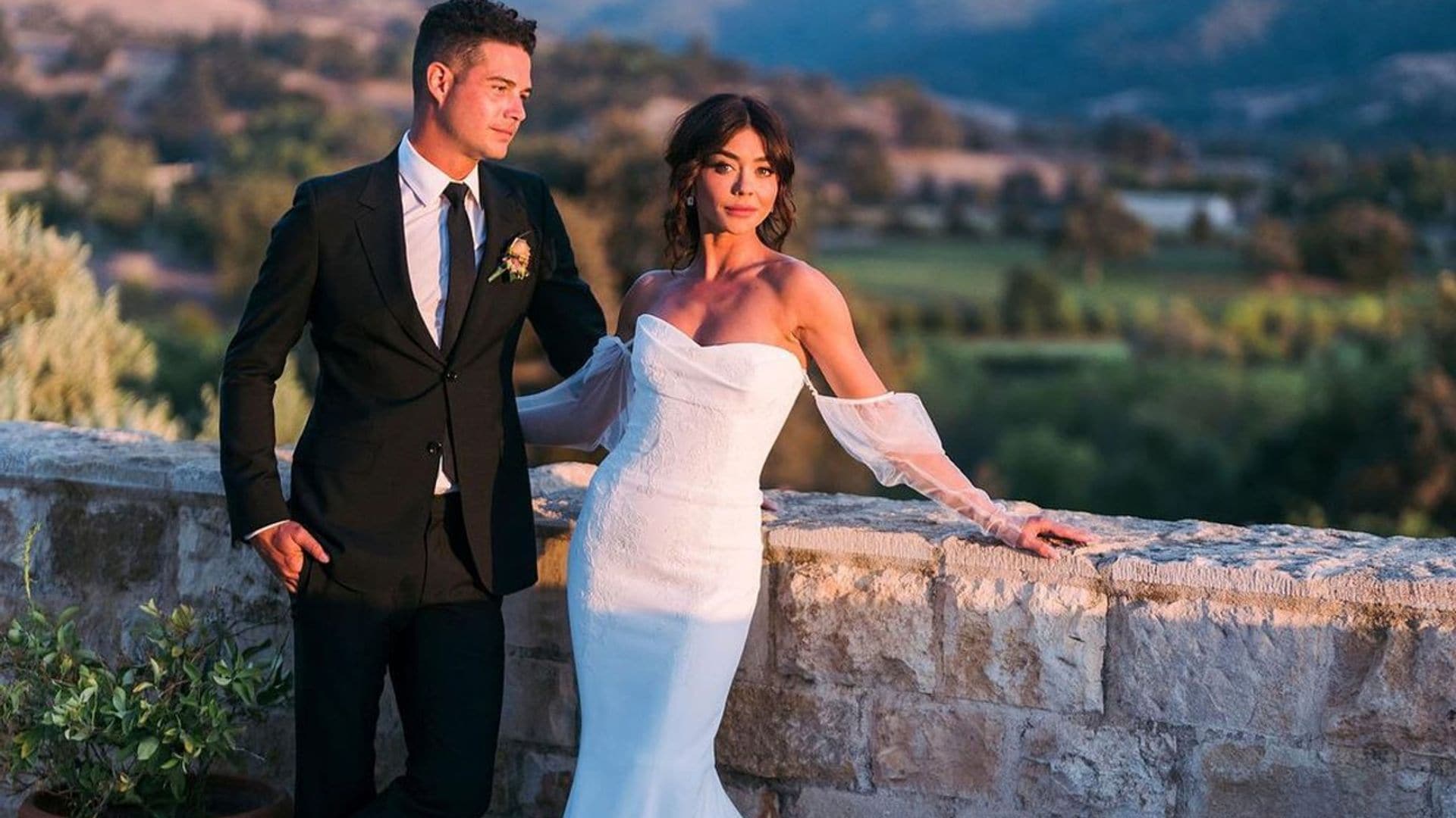 Sarah Hyland ('Modern Family'), una deslumbrante novia en su ansiada boda con Wells Adams