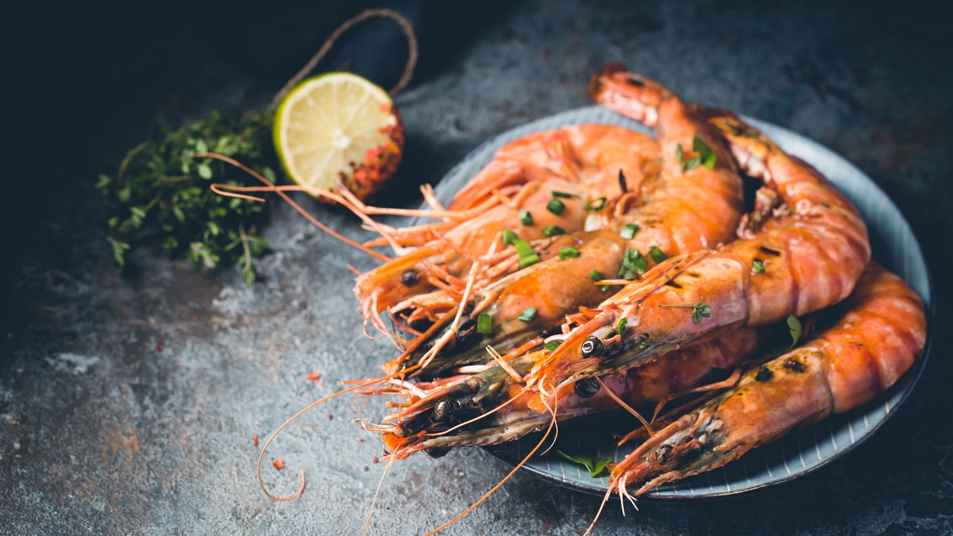 Gambones al horno, receta fácil y para todos los bolsillos