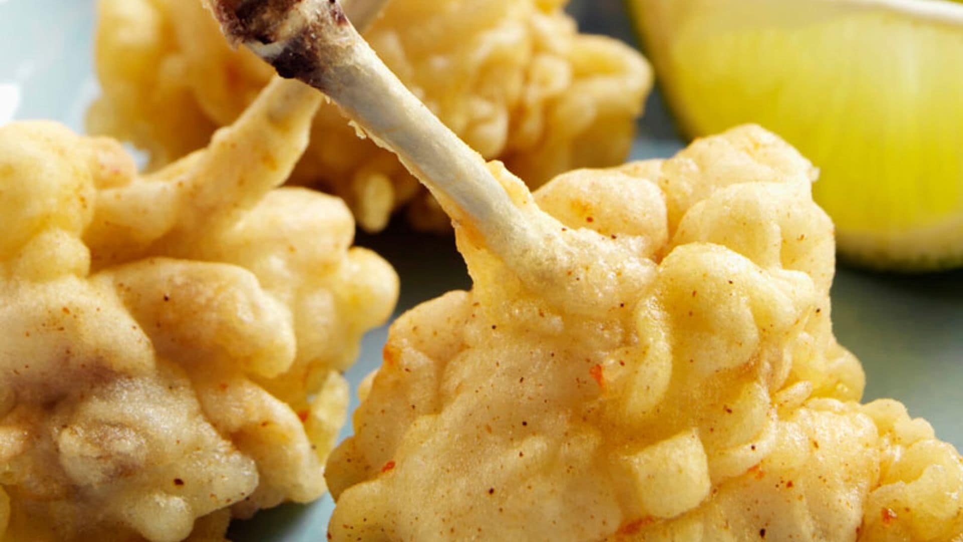 Alitas de pollo en tempura con un toque de limón