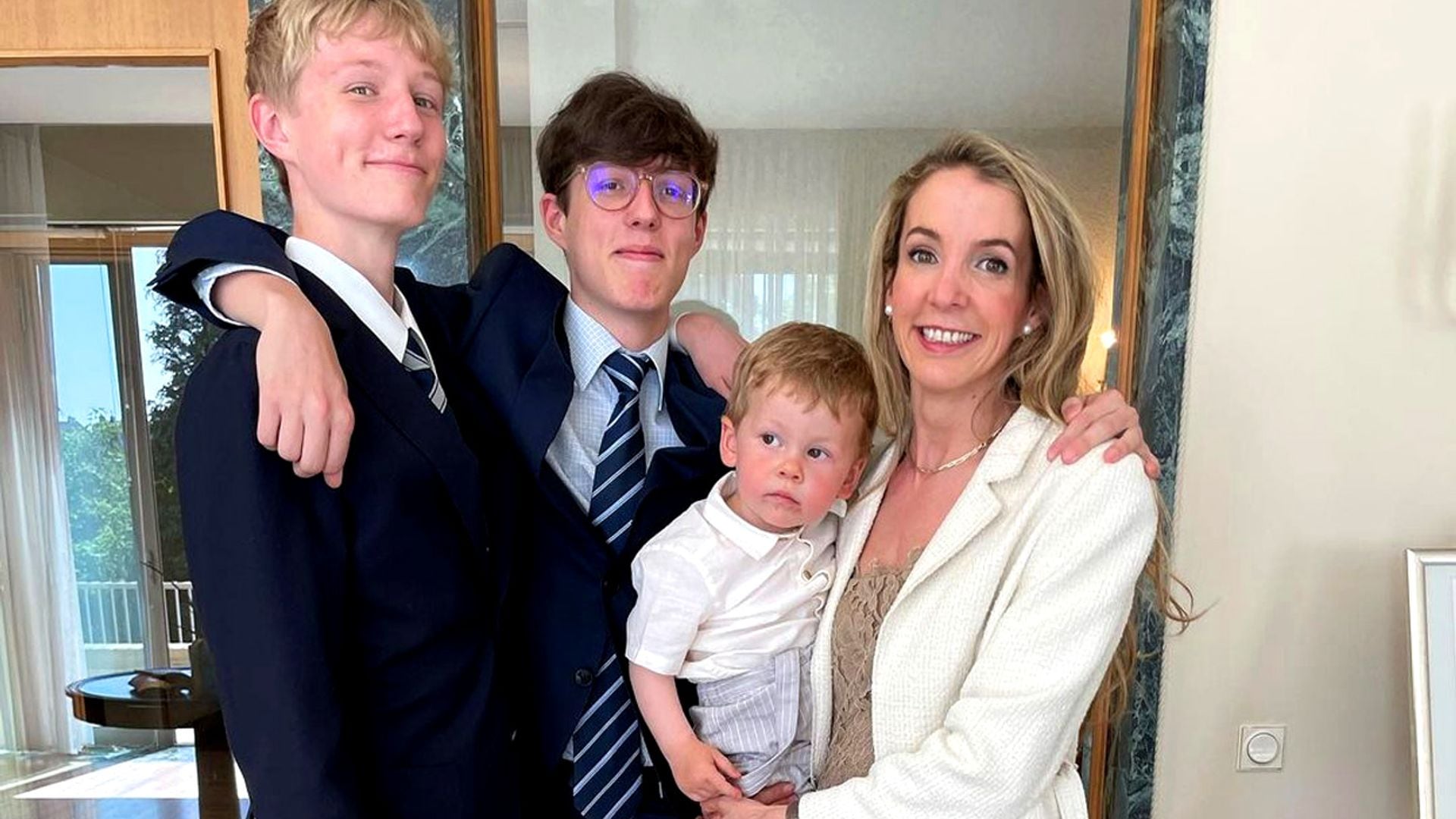 Tessy de Luxemburgo, la mamá más orgullosa del mundo en la confirmación de su hijo Noah