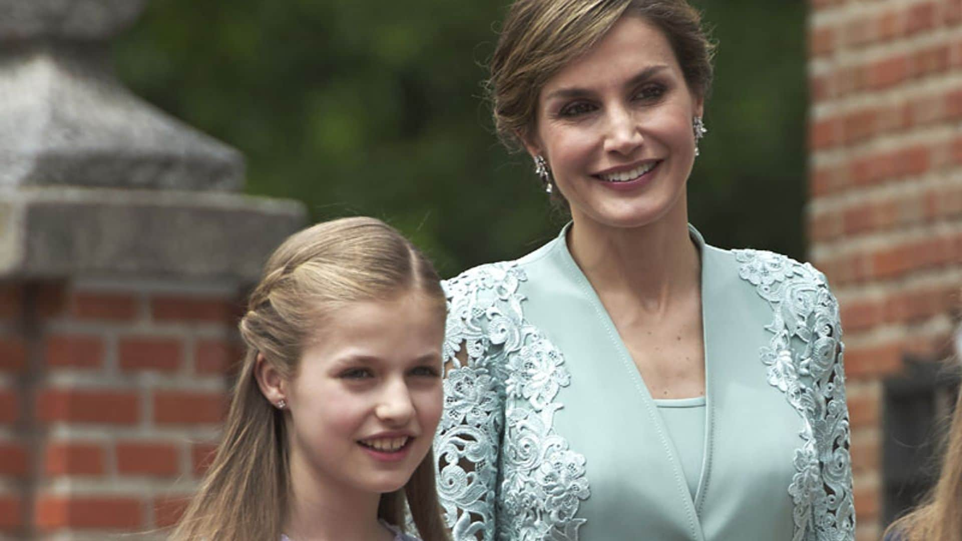 De Reina a Princesa: 10 consejos de estilo que doña Letizia ha enseñado a Leonor