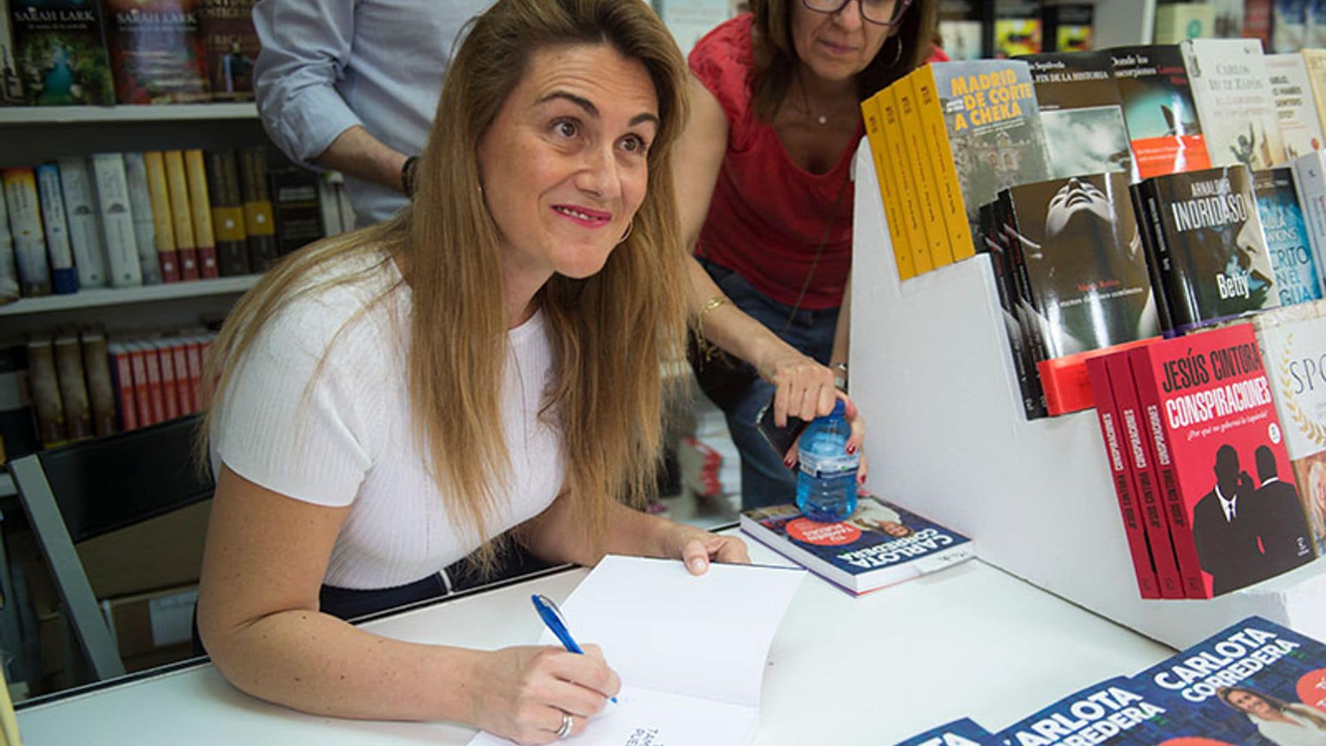 Carlota Corredera convierte su primer libro en todo un superventas