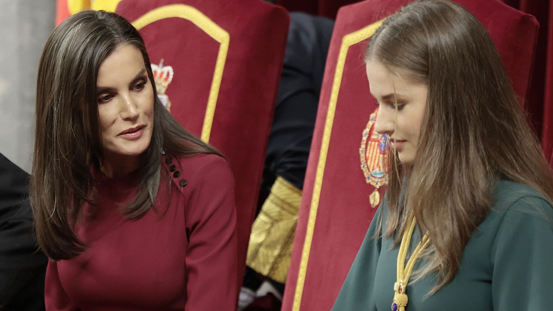 Los nuevos cortes de pelo de la reina Letizia y la princesa Leonor