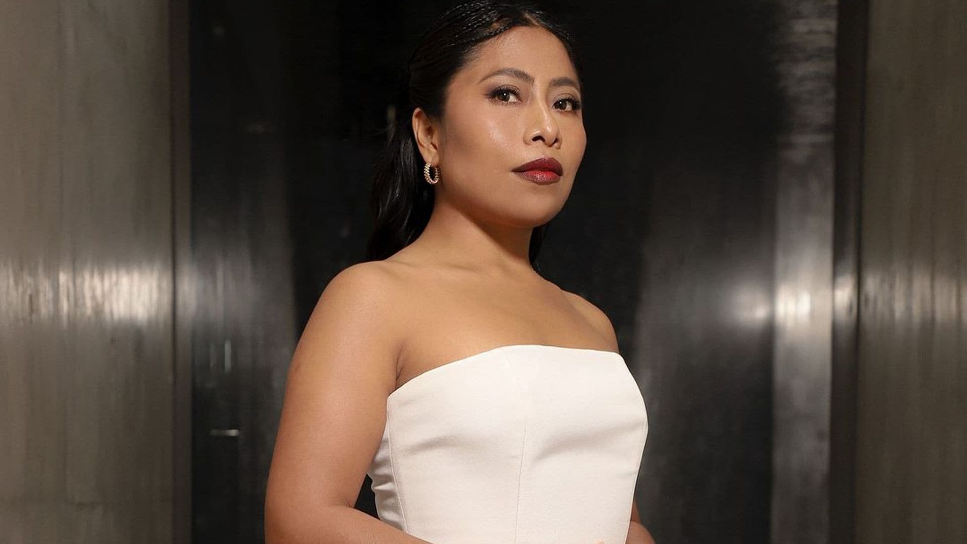 Así fue el elegante 'look' de Yalitza Aparicio para los Ariel