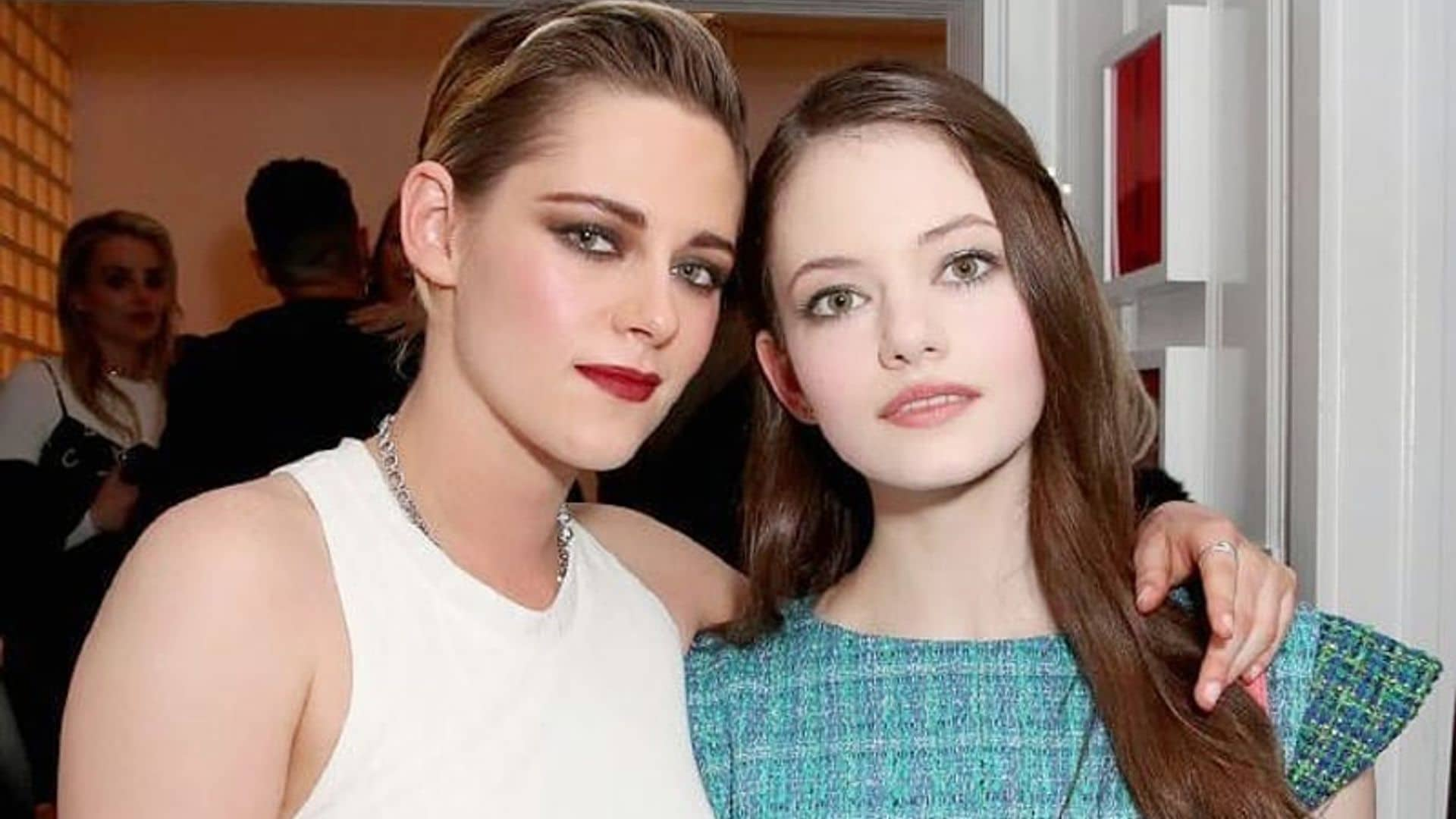 El inesperado encuentro de Kristen Stewart con Mackenzie Foy, su hija en 'Crepúsculo'