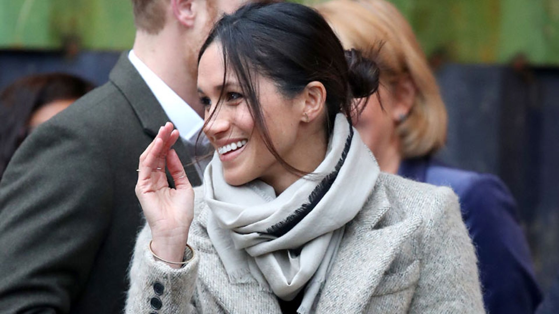 El recogido 'messy' de Meghan Markle que tú también puedes llevar