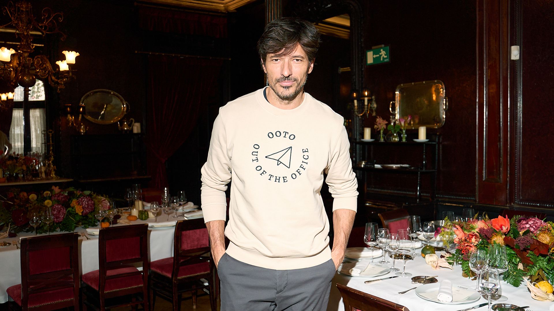 Andrés Velencoso celebra su nuevo hito empresarial rodeado de amigos en una exclusiva fiesta 