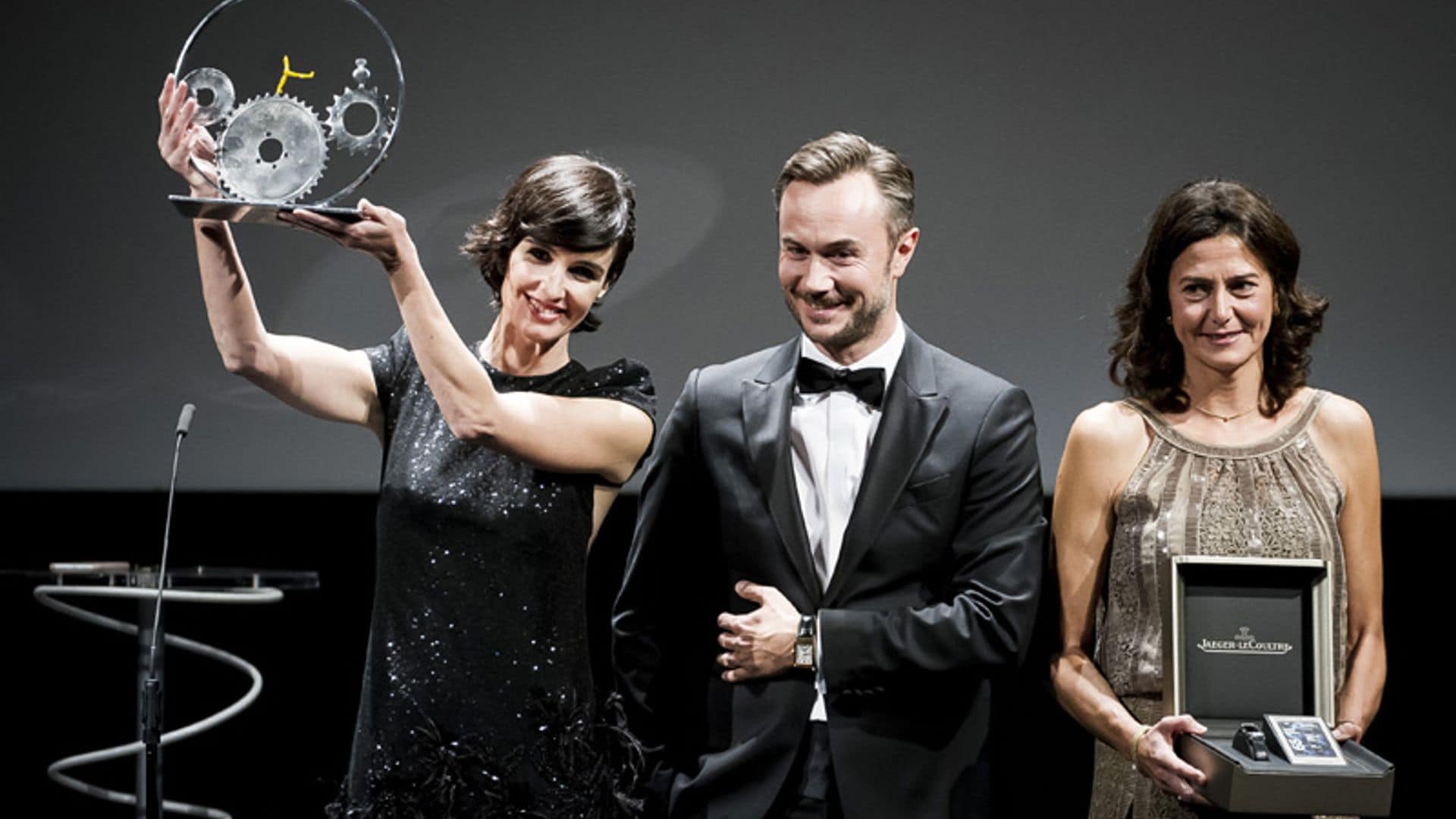 Paz Vega recibe en San Sebastián el premio Jaeger-LeCoultre al Cine Latino