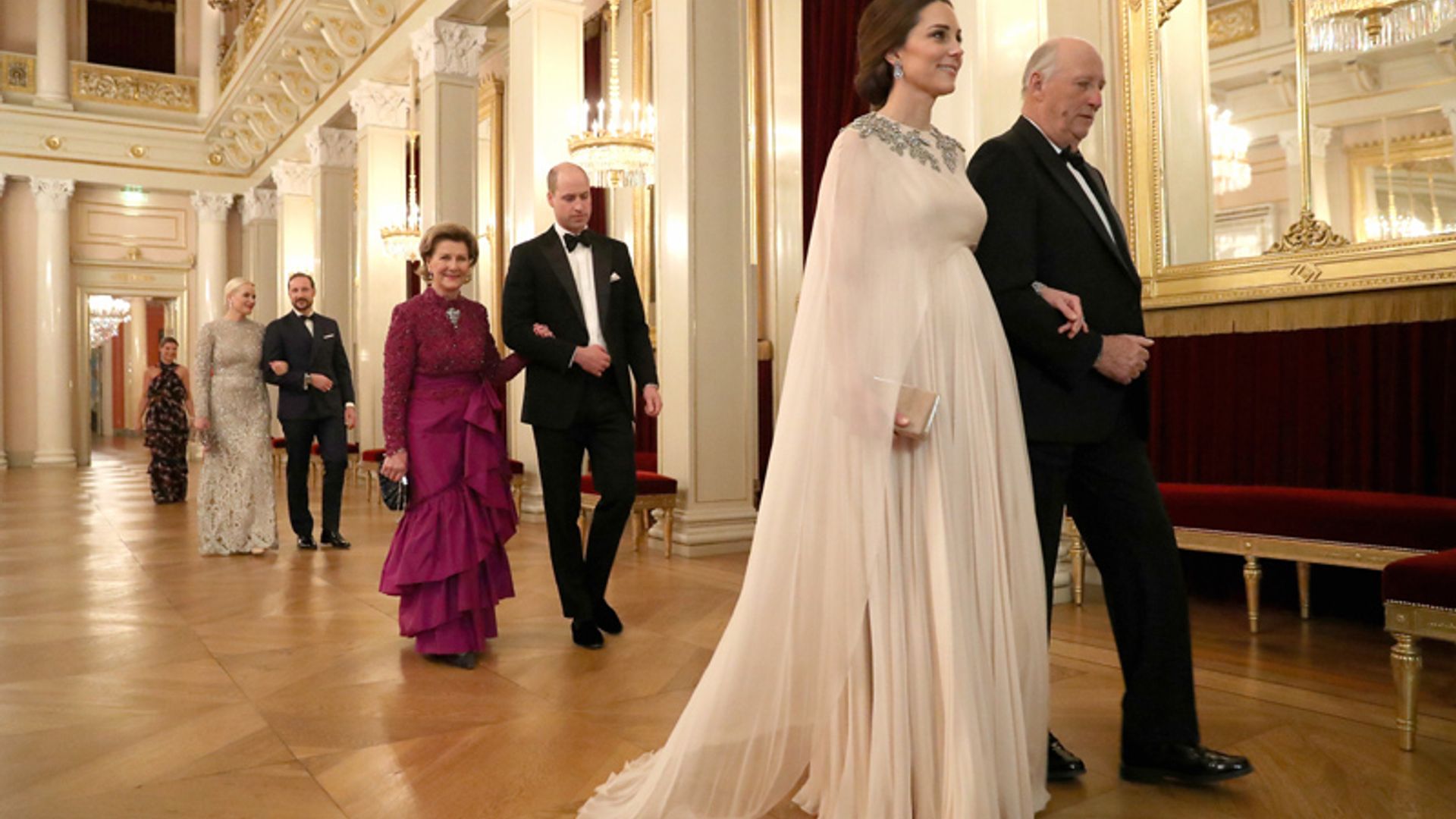 Los 'royals' noruegos reciben a los Duques de Cambridge con una cena de gala