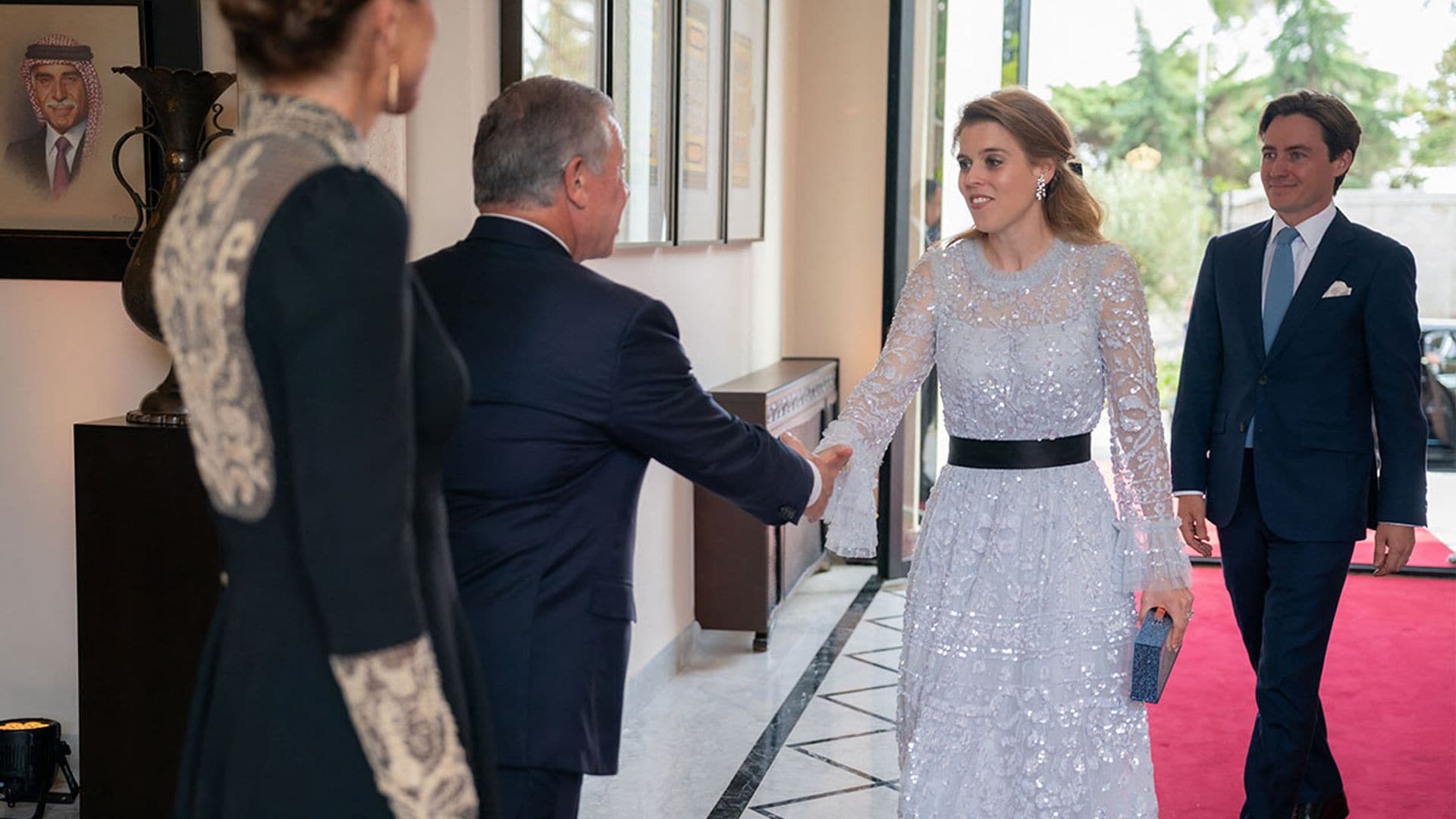 La aparición de Beatriz de York en la boda jordana con todo y una tiara que no había sido vista en 20 años