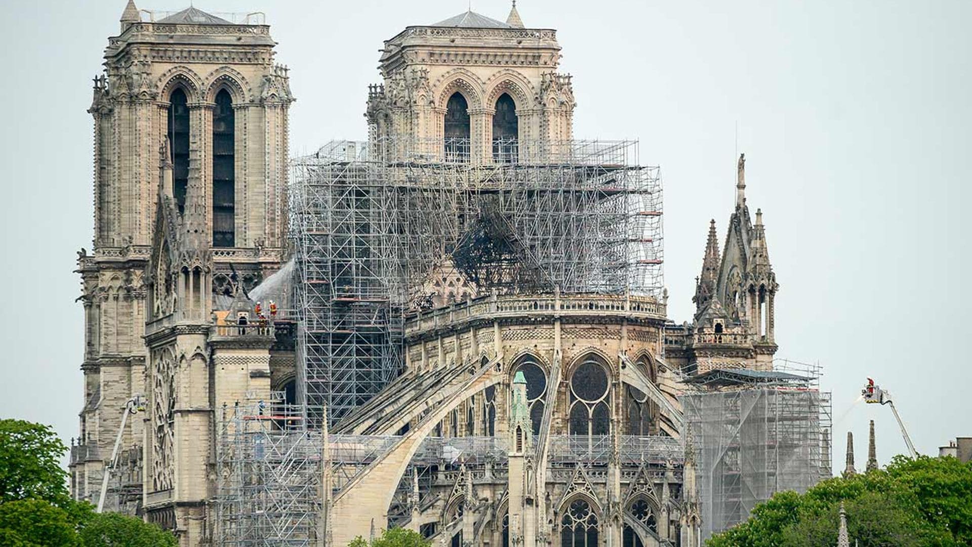 Personalidades de todos los ámbitos manifiestan su conmoción ante la tragedia de Notre Dame