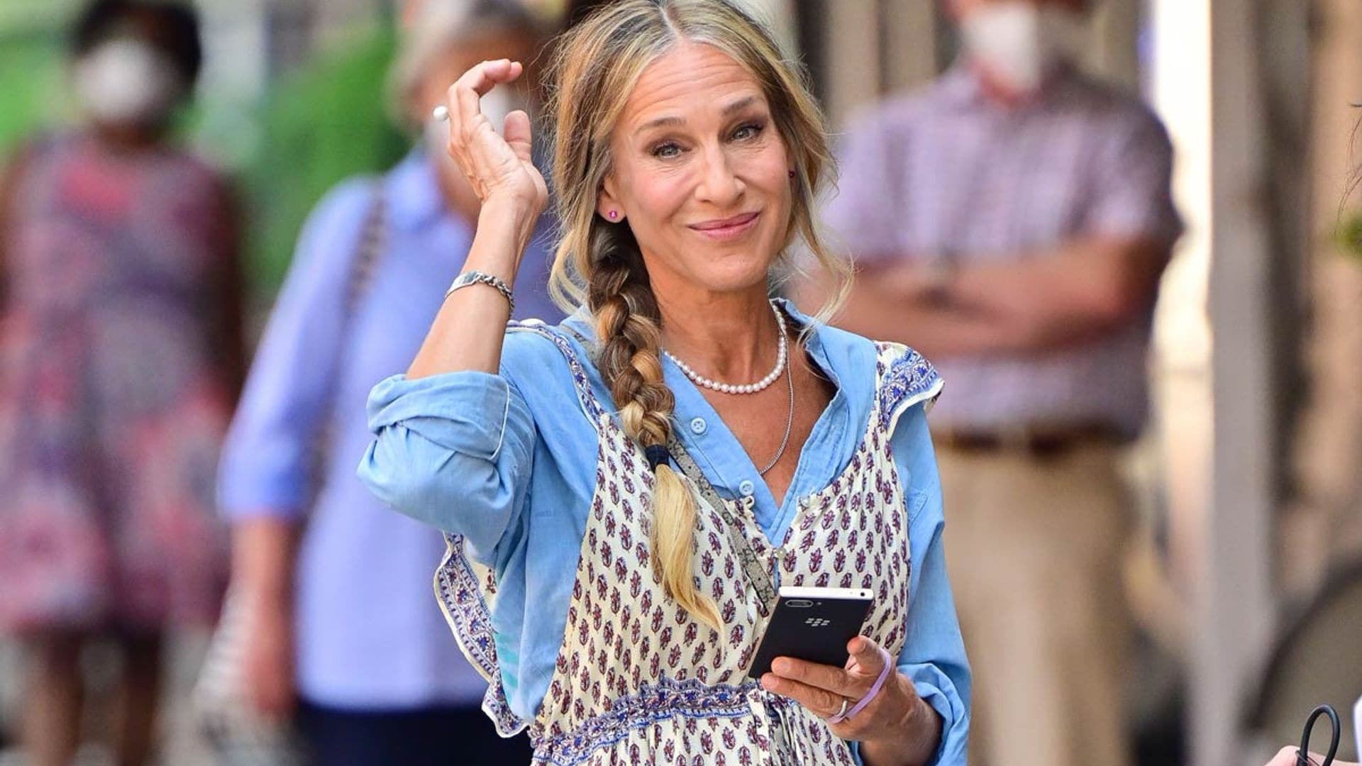 Sarah Jessica Parker responde a las críticas sobre su físico en el rodaje de 'And Just Like That...'