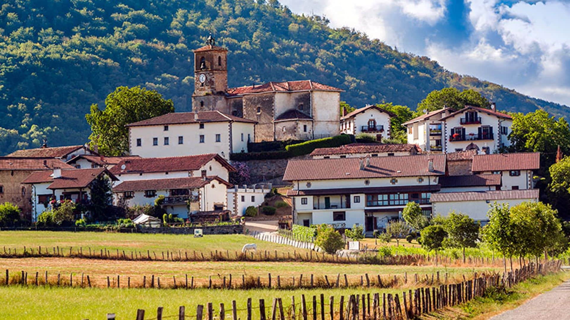 Entre caseríos, bosques y setas por el valle de Ultzama