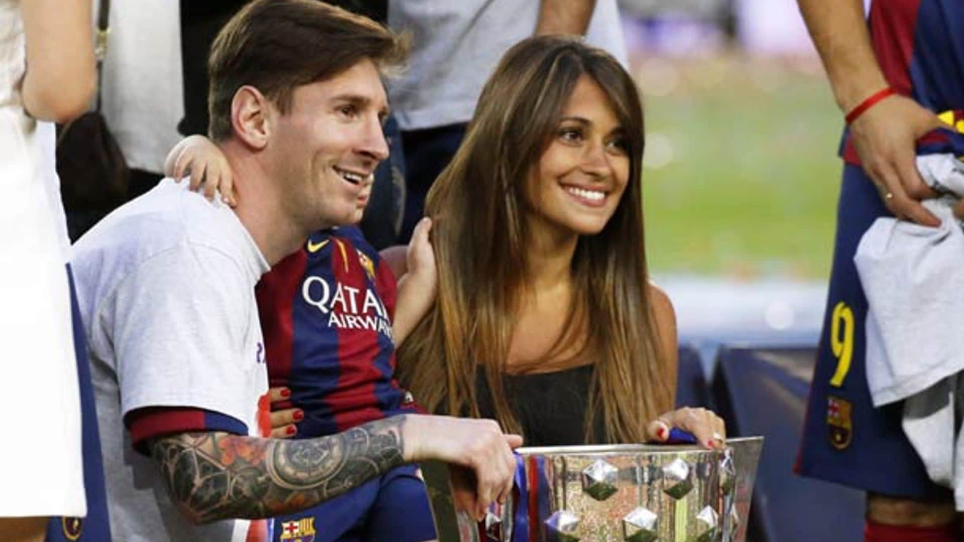 Messi y Antonella nos muestran un 'pedacito' de su hijo Mateo