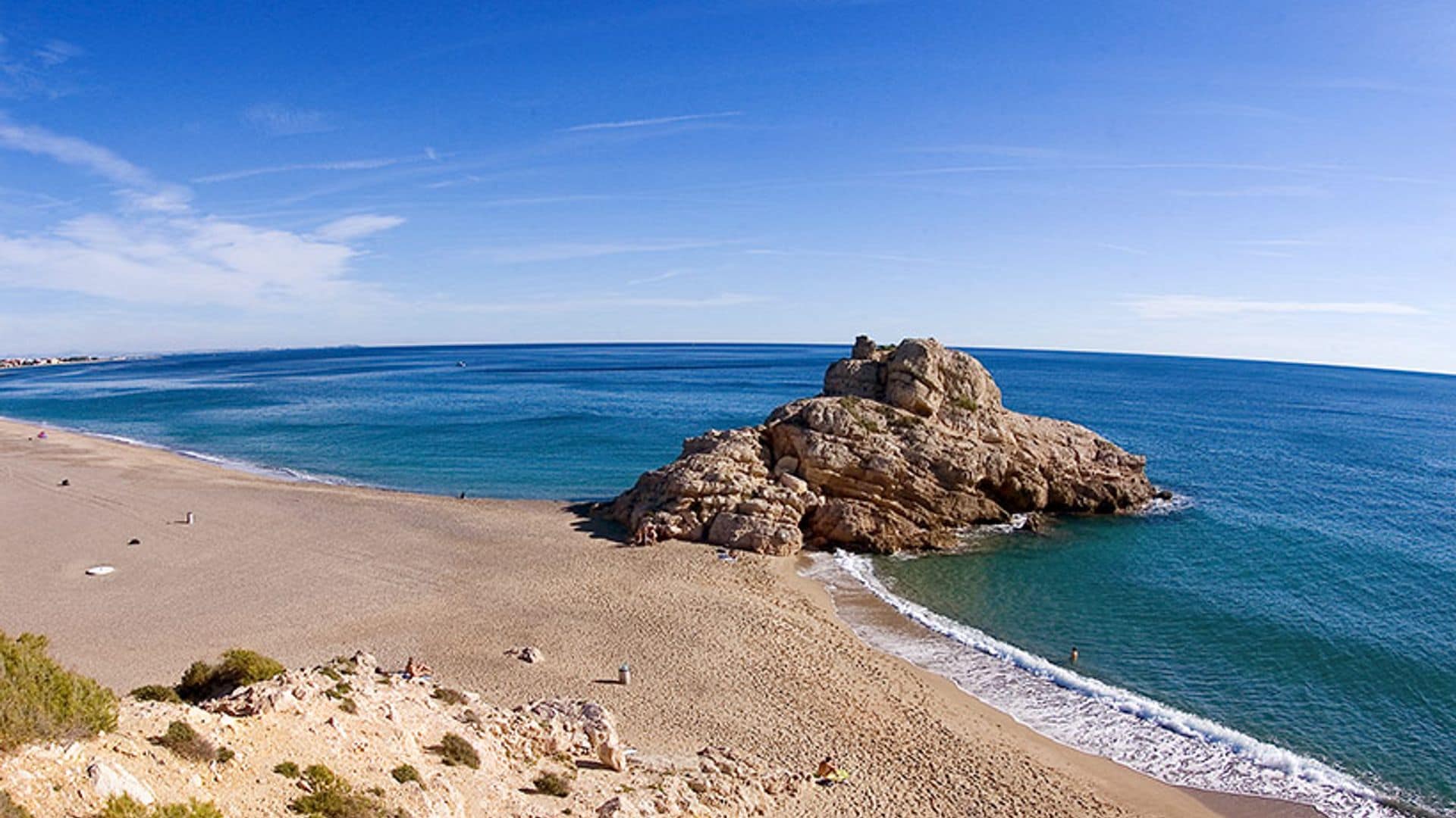 Diez playas deliciosas para (no) perderse este verano