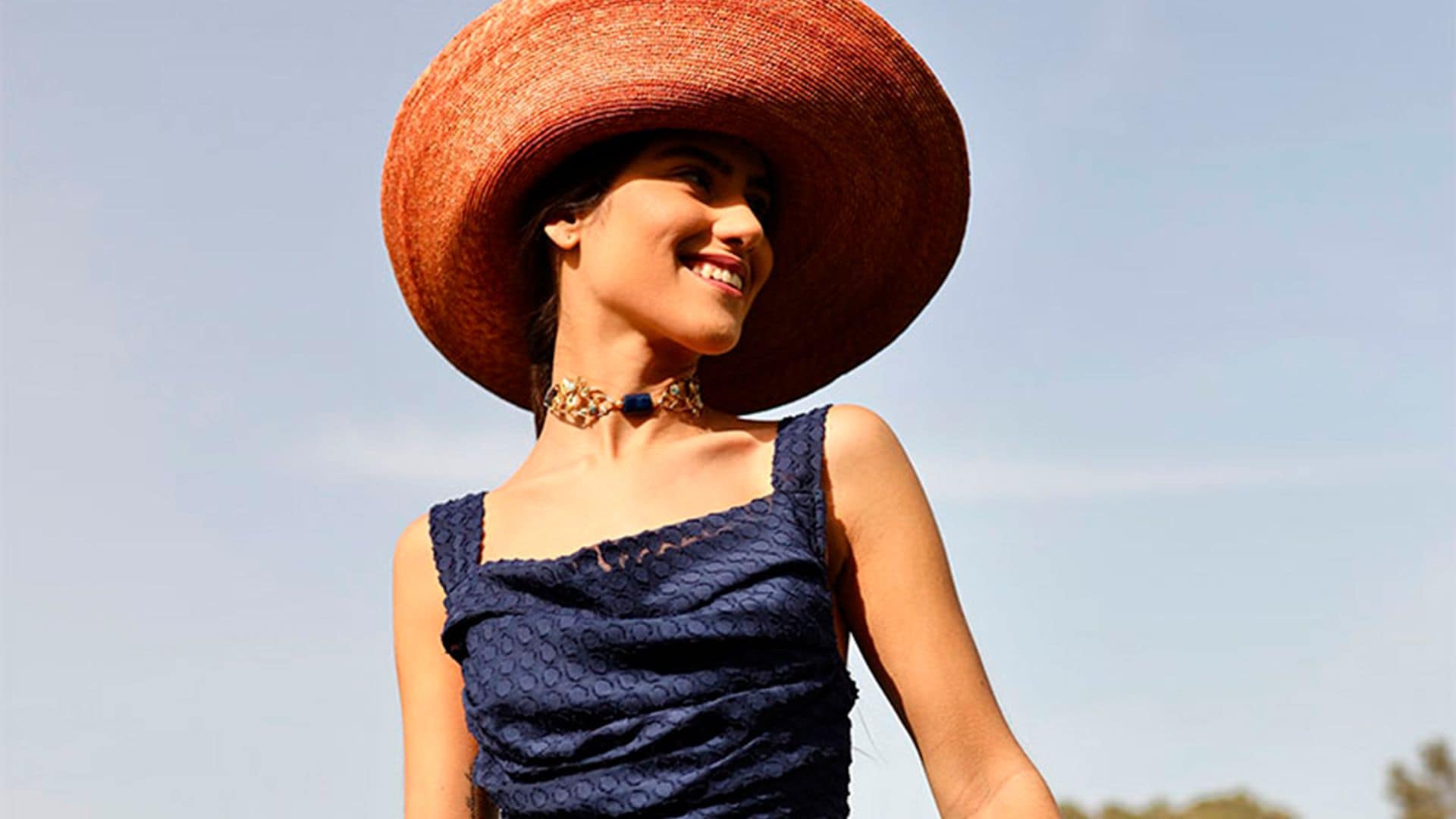 A cada tipo de boda de primavera, su look de invitada de tendencia