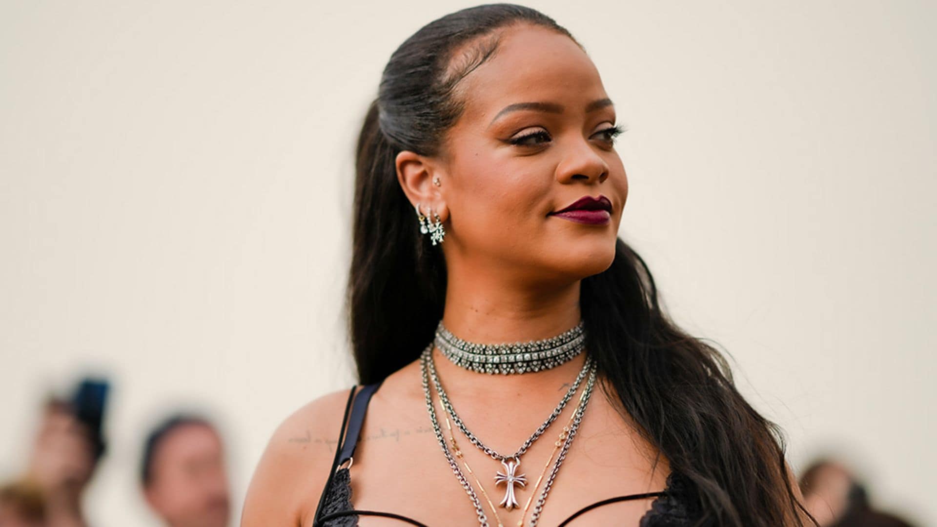 Rihanna hace crecer su imperio: estos serán los curiosos productos que lanzará bajo su (¿nueva?) firma
