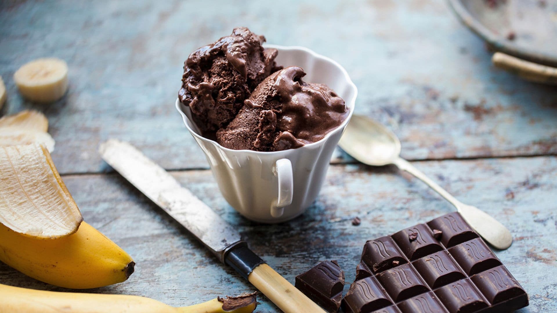 Helado de chocolate y plátano