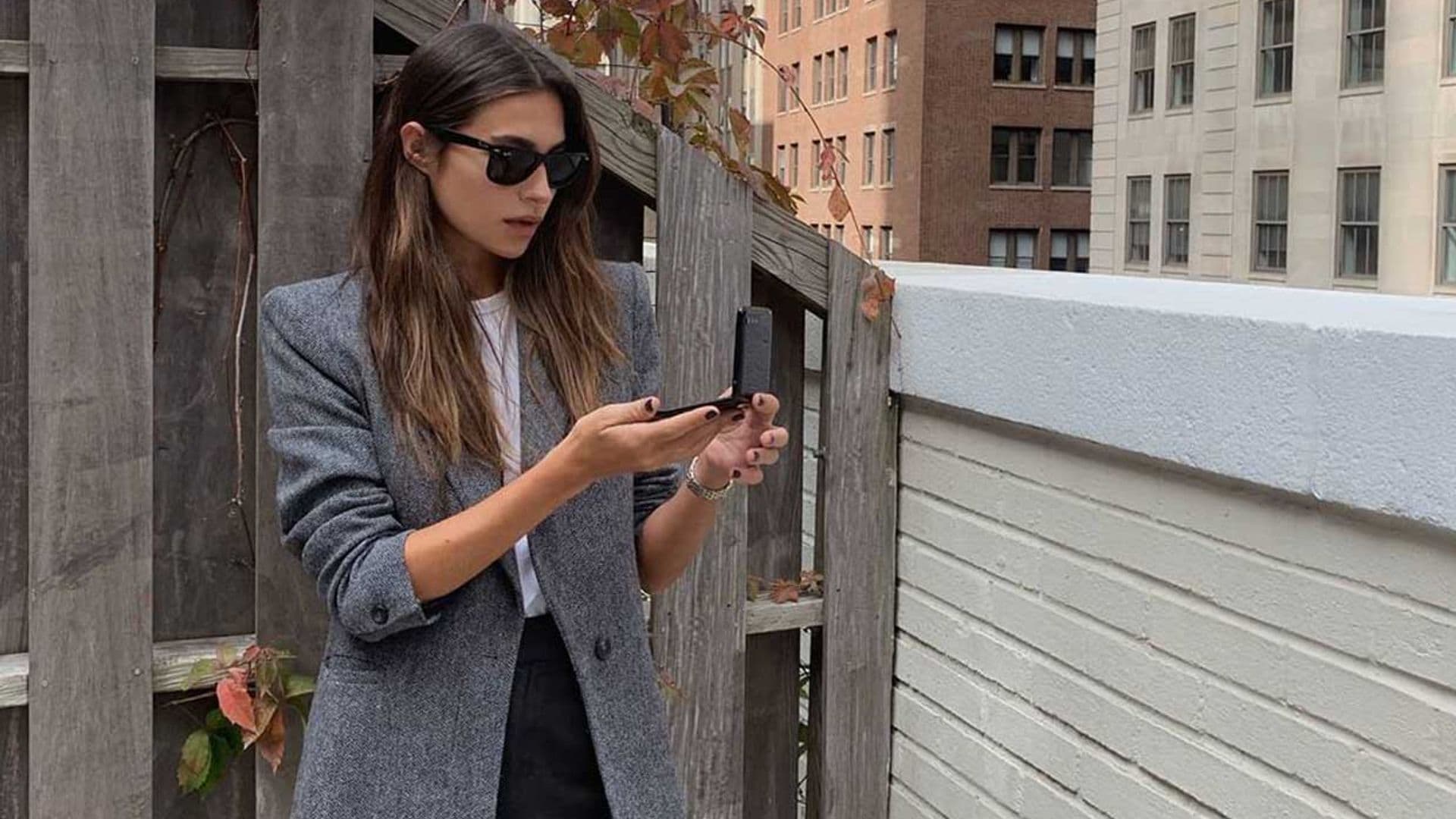 Copia a Rocío Crusset y tendrás el mejor look del otoño con solo dos básicos