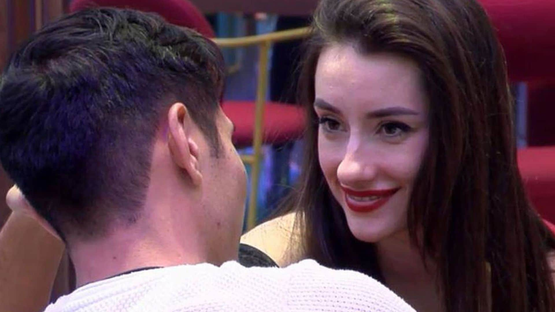 Adara le confiesa a Gianmarco que está enamorada