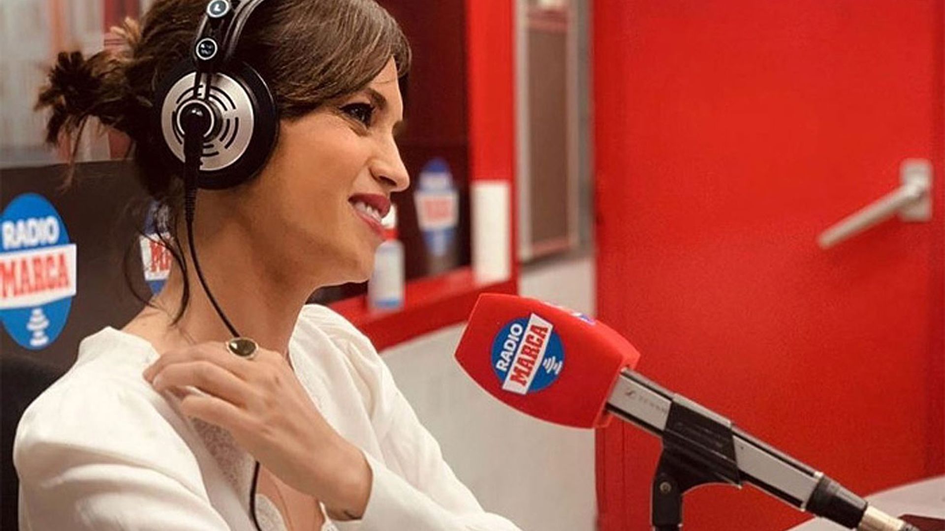 La última aparición de Sara Carbonero antes de su ingreso, una entrevista en su programa de radio