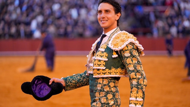 morante castella and roca rey open the 2024 season at the maestranza 