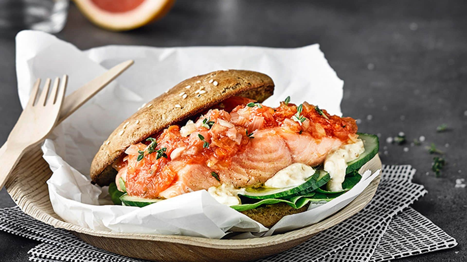 bocadillo gourmet salmon compota tomate