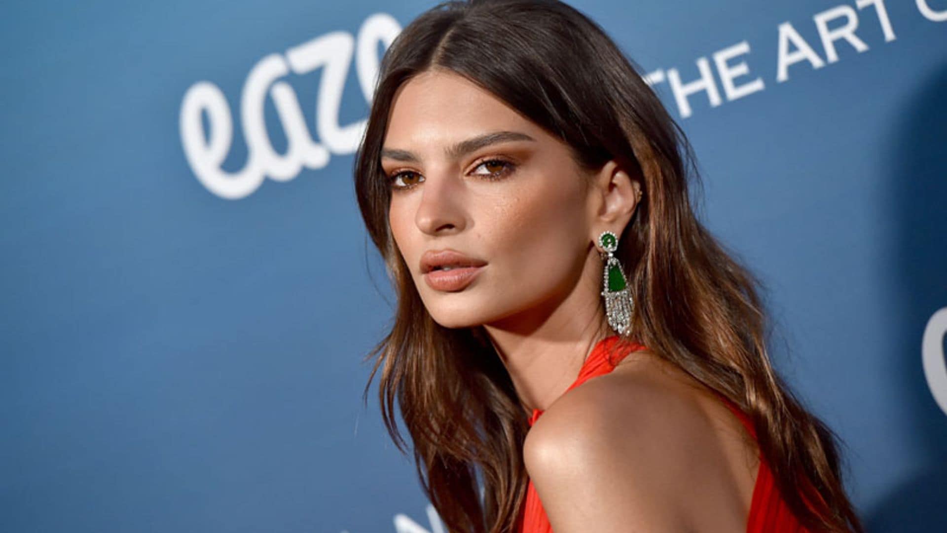 ¿Cuánto cuesta tener la piel perfecta de Emily Ratajkowski?