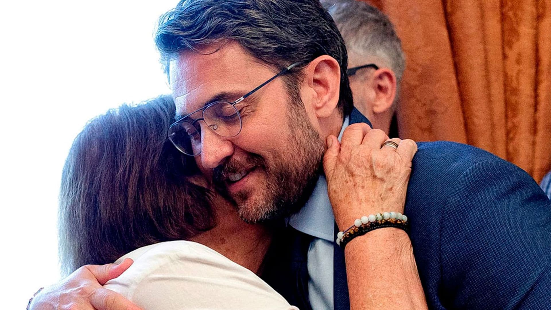 Máximo Huerta cancela sus compromisos por la salud de su madre
