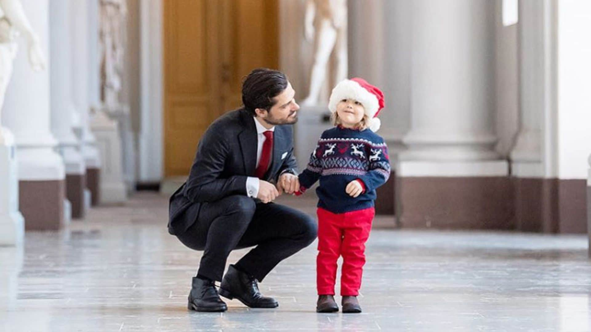 Alexander de Suecia, un pequeño Papá Noel que se une por primera vez a una tradición navideña