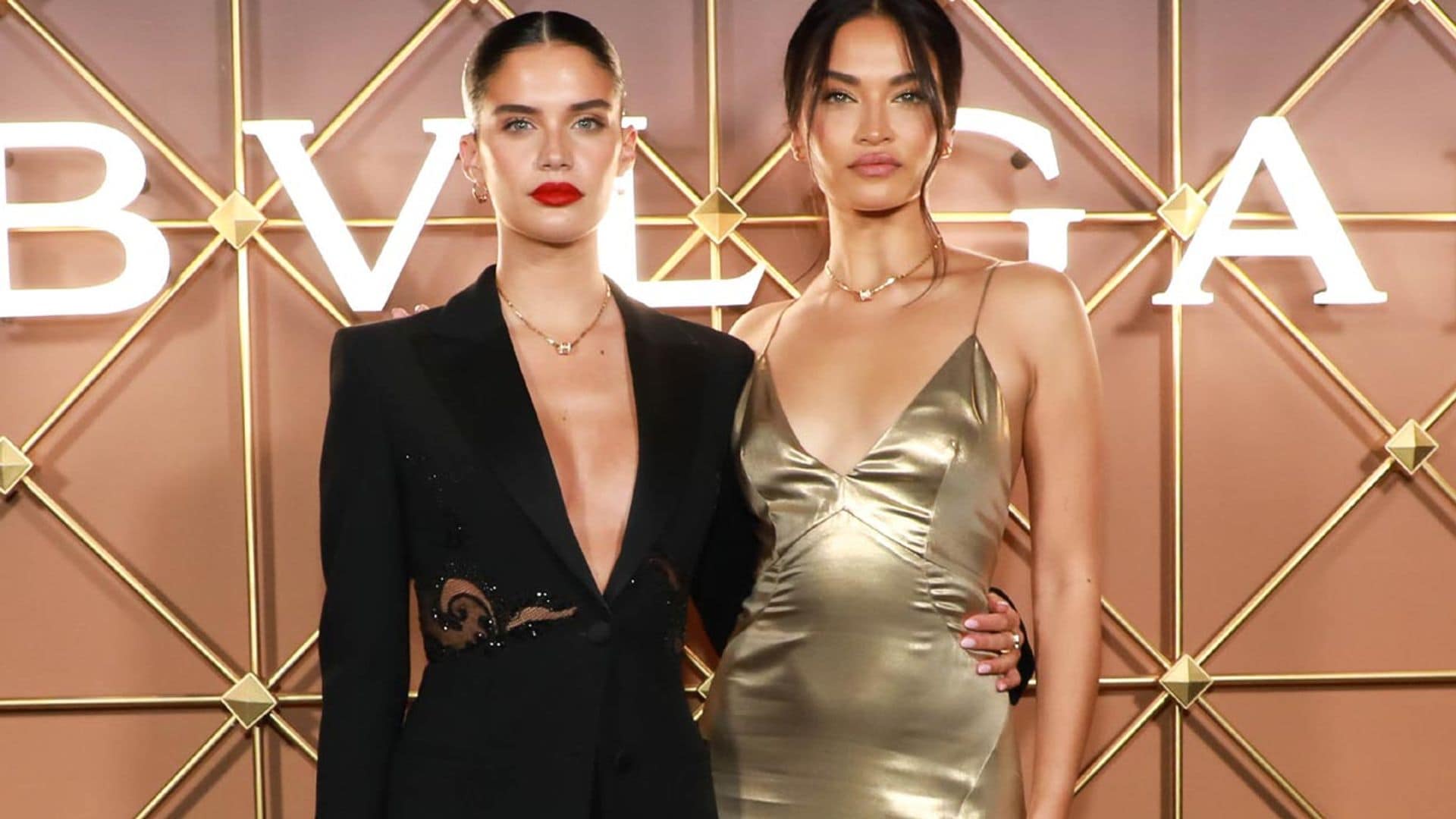 Las supermodelos devuelven el 'glamour' a la noche neoyorkina con sus looks de fiesta