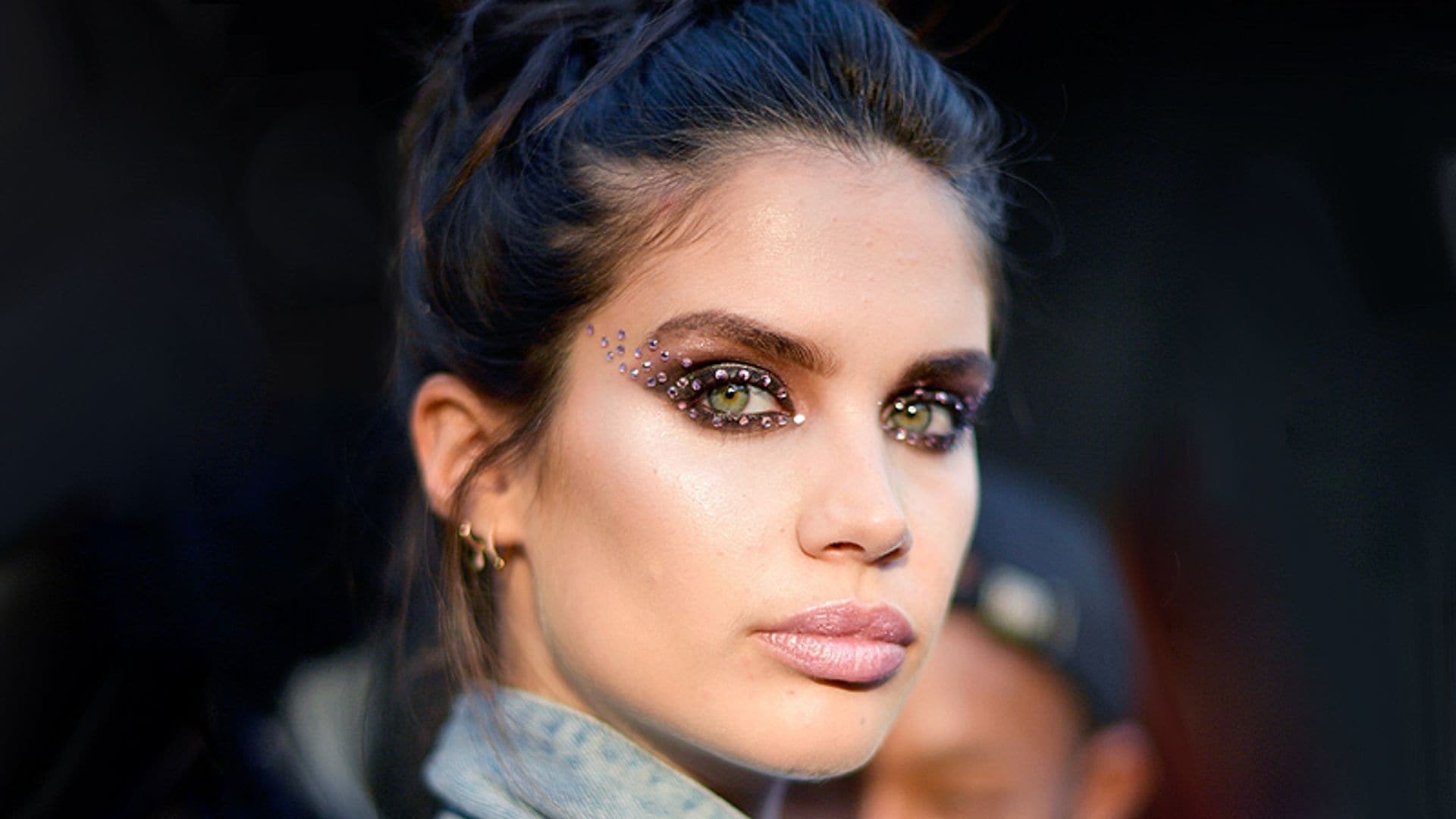 Maquillaje de fiesta: la tendencia 'glitter' en 17 claves de belleza