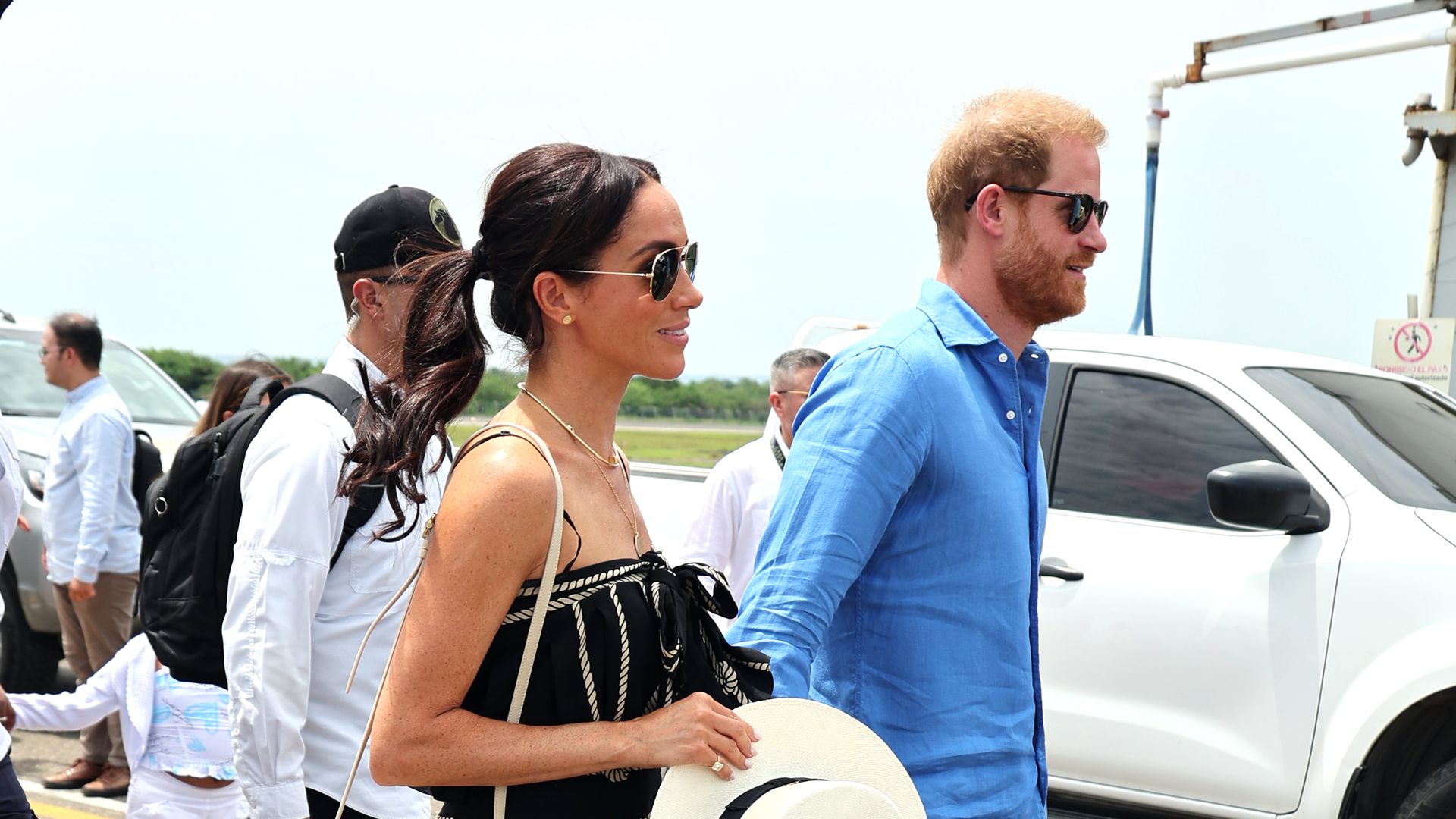 Los looks de Meghan en su viaje a Colombia