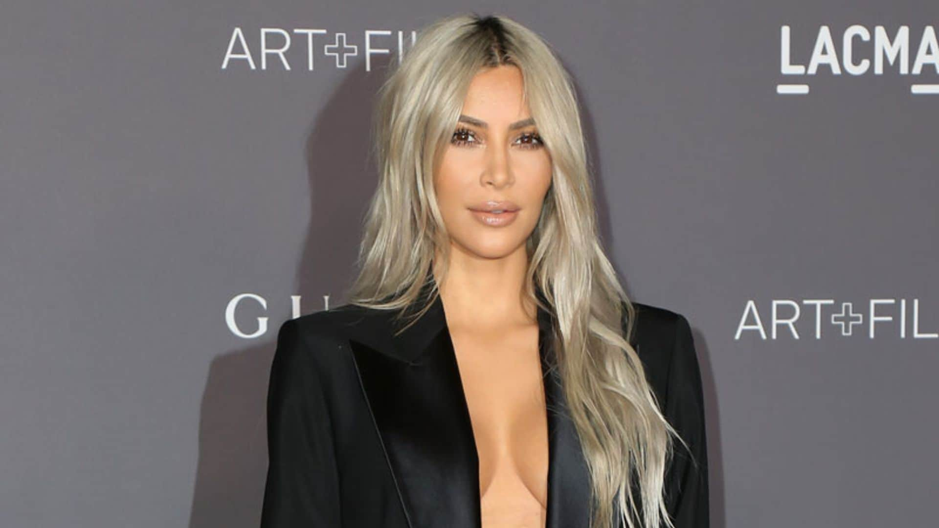 Kim Kardashian se ocupa personalmente del cuidado de su bebé, también por las noches